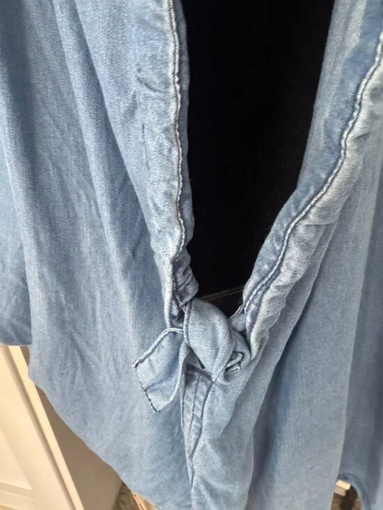 We The Free Blue 1/2 Button Top with Adjustable Armholes - Size S - Picture 3 of 4